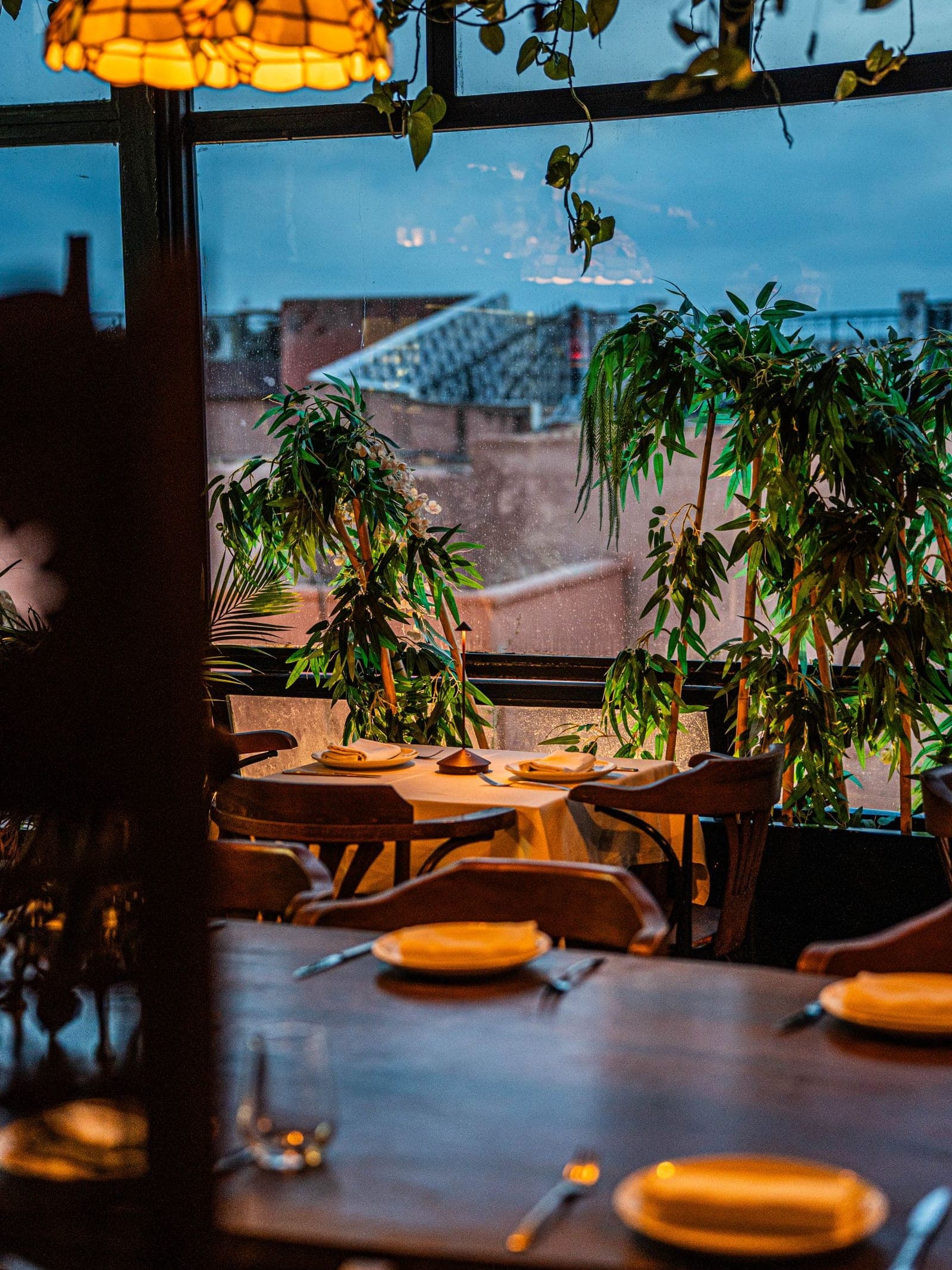 A dining room open to the city