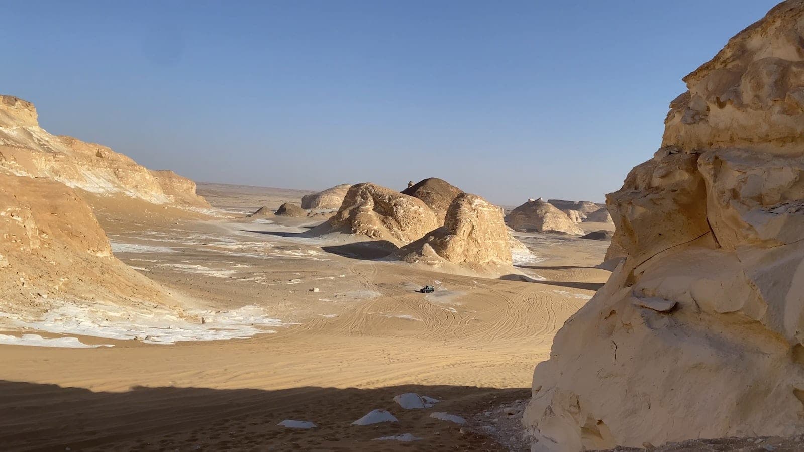 The chalk rocks, carved by the wind into mushrooms.