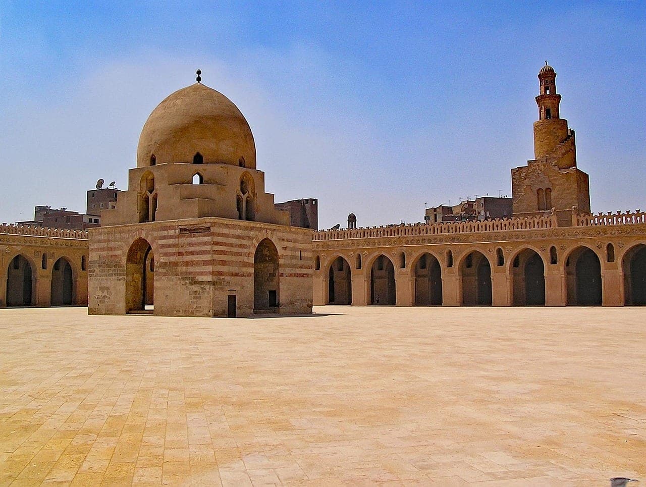 The courtyard, almost empty, with the outer-stair minaret beyond.